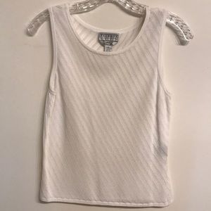 White patterned top. Small